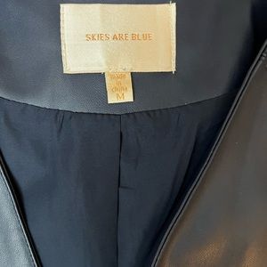 Jacket in Medium Navy Blue